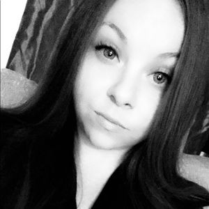 Meet your Posher, Abbigail